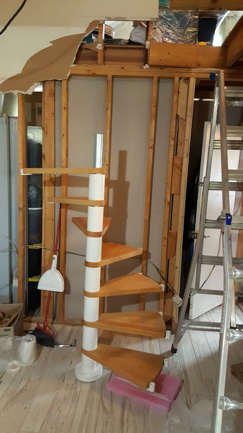 Spiral staircase early install